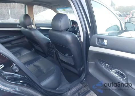 2008 Infiniti G35X z USA, uszkodzony, nr VIN JNKBV61F98M272453